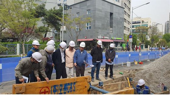 [서울=뉴시스]노후하수관로 공사장 점검 현장. (사진=양천구 제공) 2026.04.20. photo@newsis.com *재판매 및 DB 금지