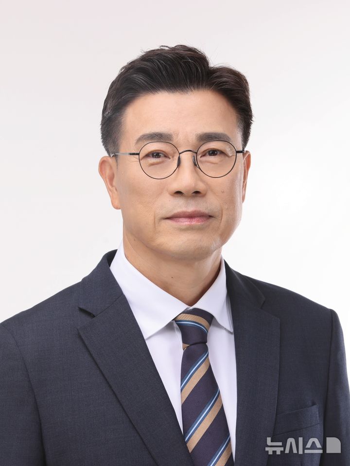 [평택=뉴시스] 더불어민주당 최원용 예비후보 20206.04.20.newswith01@newsis.com 