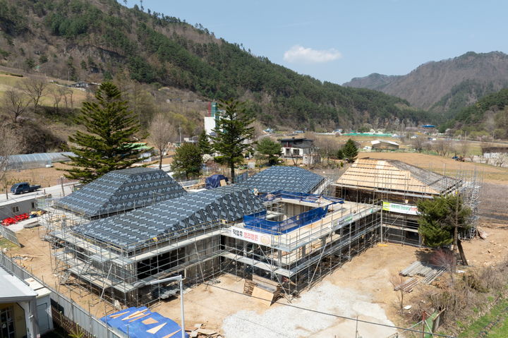 정선군 화암면 그림바위마을 아트플랫폼 조성사업 현장 모습.(사진=정선군 제공) *재판매 및 DB 금지