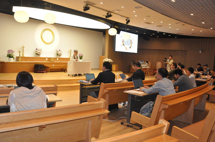 [서울=뉴시스] 21일 서울 용산구 소태산기념관 한강교당에서 열린 기자간담회에 참석한 나상호 교정원장 (사진=원불교 제공) 2026.04.21. photo@newsis.com *재판매 및 DB 금지