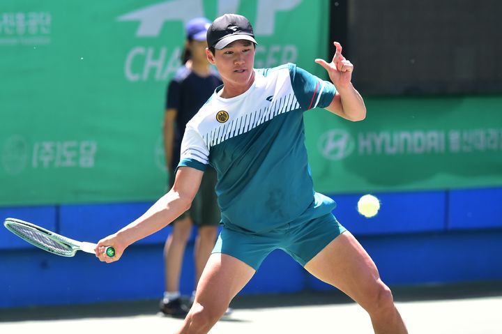 [서울=뉴시스] 남자프로테니스(ATP) 챌린저 투어 광주오픈에 출전한 권순우. (사진 = 대한테니스협회 제공) *재판매 및 DB 금지