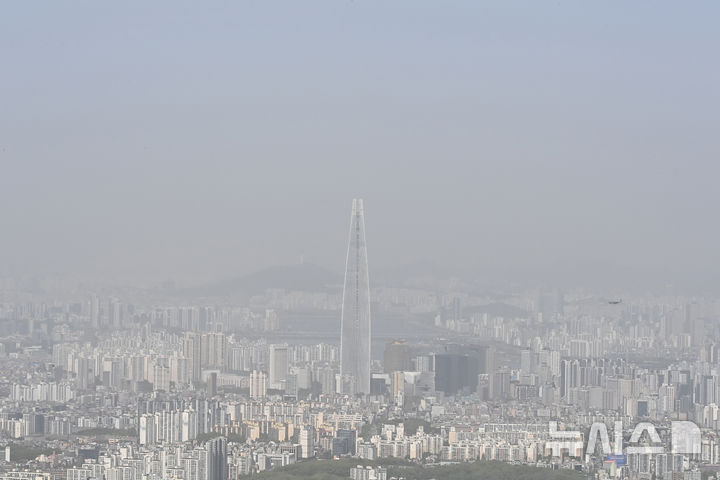 흐린 대전·세종·충남, 약한 빗방울…미세먼지 농도 나쁨