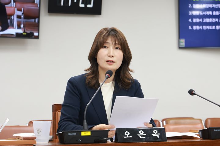 [창원=뉴시스] 오은옥 경남 창원시의원. (사진=뉴시스 DB). photo@newsis.com *재판매 및 DB 금지