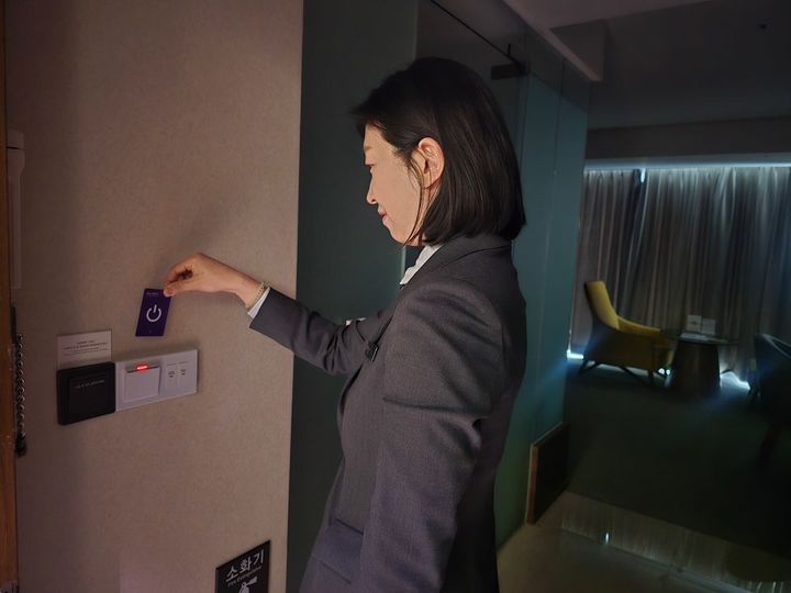 22일 하이원리조트가 ‘지구의 날’ 맞이 전 객실 소등 캠페인을 전개하고 있다.(사진=강원랜드 제공)&nbsp; *재판매 및 DB 금지