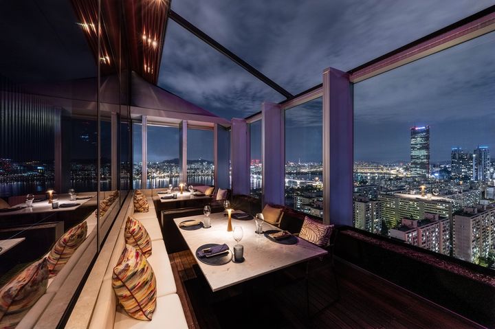 페어몬트 서울 ‘마리포사 & M29’의 테라스. (사진=페어몬트 서울) *재판매 및 DB 금지