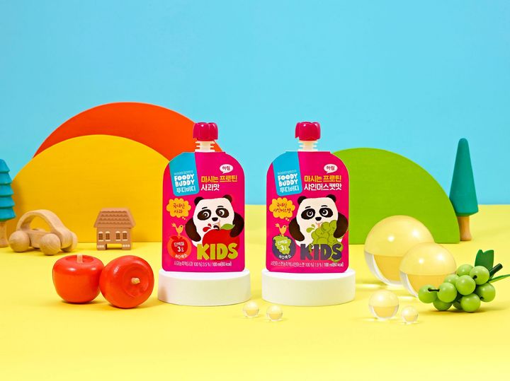 [서울=뉴시스] 하림의 어린이식 브랜드 푸디버디가 활동량이 많은 성장기 아이들을 위한 단백질 음료 '마시는 프로틴' 2종을 출시한다.(사진=하림) *재판매 및 DB 금지