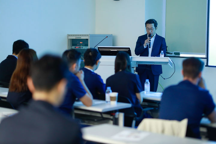 [서울=뉴시스] 휴젤 장두현 대표가 'AES 2026'에 참석해 인사말을 하고 있다. (사진=휴젤 제공) 2026.4.23. photo@newsis.com *재판매 및 DB 금지