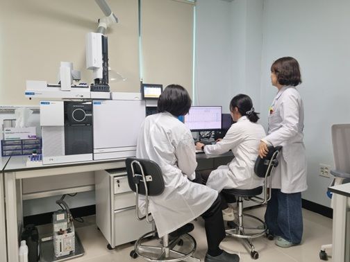 잔류농약검사. (사진=양평군 제공) photo@newsis.com *재판매 및 DB 금지