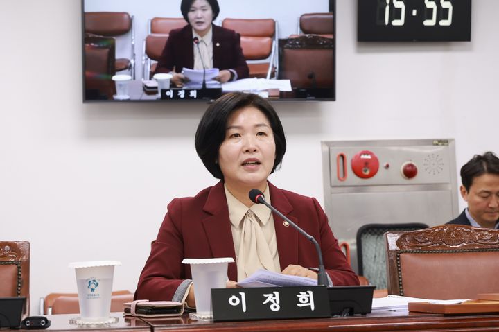 [창원=뉴시스] 이정희 경남 창원시의원. (사진=뉴시스 DB). photo@newsis.com *재판매 및 DB 금지