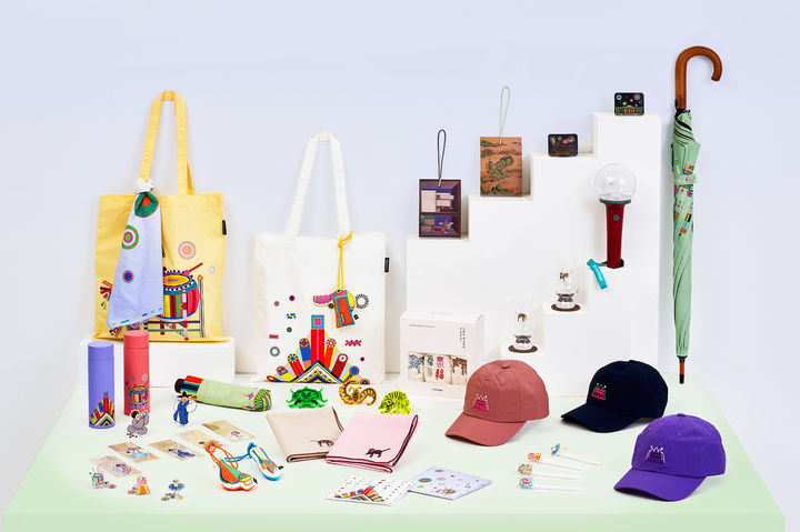 [서울=뉴시스] 2026 봄 궁중문화축전 기획상품 (사진=국가유산진흥원 제공) 2026.04.23. photo@newsis.com *재판매 및 DB 금지