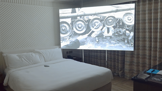 [사진=박현주 미술전문기자]부산 해운대 조선호텔에서 열린 미디어아트페어 ‘루프 플러스' 전시 전경. *재판매 및 DB 금지