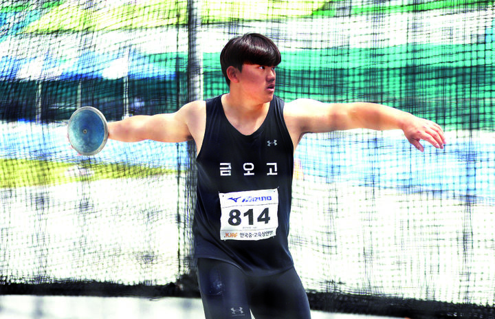 [서울=뉴시스]원반던지기 손창현. (사진=대한육상경기연맹 제공)