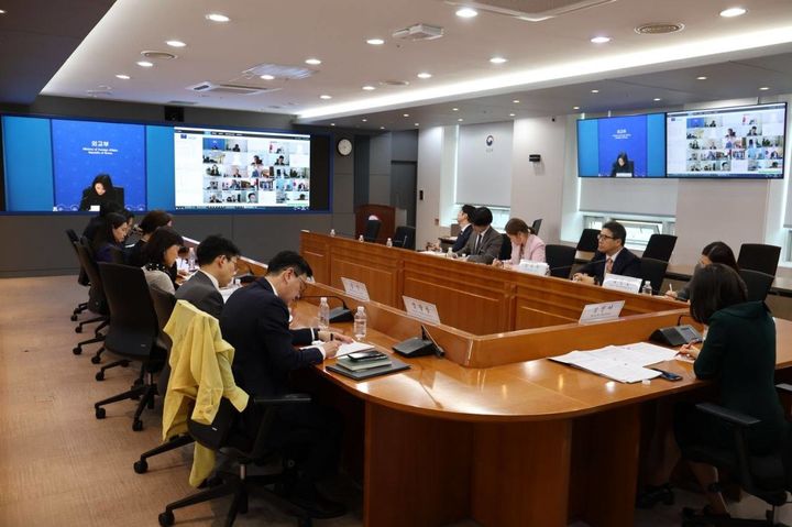 [서울=뉴시스]외교부는 23일 김진아 2차관 주재로 '중동전쟁 비상경제 대응 아중동·중앙아 지역 공관장 회의'를 개최했다고 밝혔다. *재판매 및 DB 금지