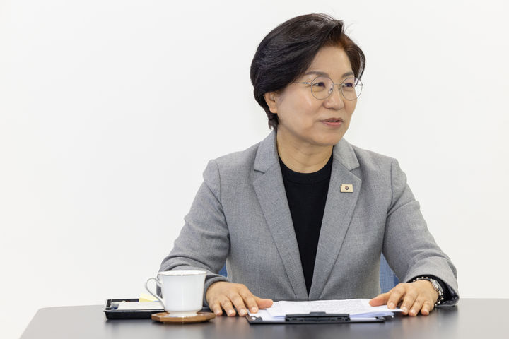 [서울=뉴시스]지난 13일 은평구청에서 뉴시스와 인터뷰하는 김미경 서울 은평구청장. (사진=은평구 제공) 2026.04.24. photo@newsis.com *재판매 및 DB 금지