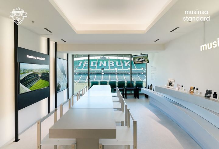 무신사 스탠다드의 전주월드컵경기장 내 브랜딩 룸. (사진=무신사 제공) *재판매 및 DB 금지