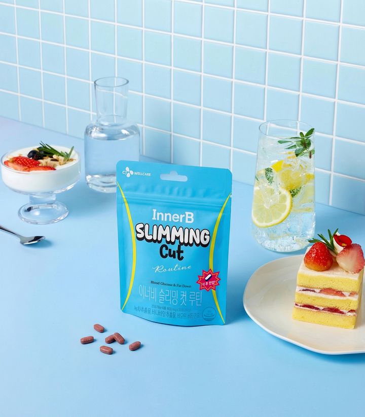 [서울=뉴시스] CJ웰케어가 식후 혈당 상승 억제와 체지방 감소를 동시에 관리하는 건강기능식품 '이너비 슬리밍 컷 루틴'을 출시했다.(사진=CJ웰케어) *재판매 및 DB 금지