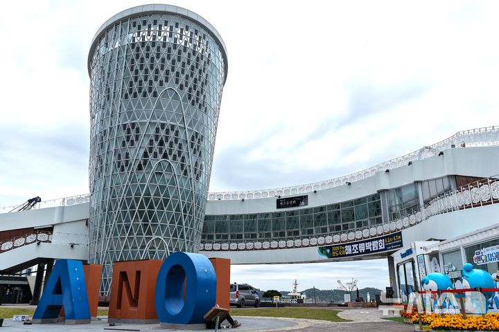 [광주=뉴시스] 2026 pre완도국제해조류박람회'가 5월2일부터 7일까지 완도 해변공원과 완도해양치유센터 일원에서 '기후 리더, 해조류가 여는 바다 미래'를 주제로 개최된다. (사진=완도군 제공). 2026.04.24. photo@newsis.com *재판매 및 DB 금지