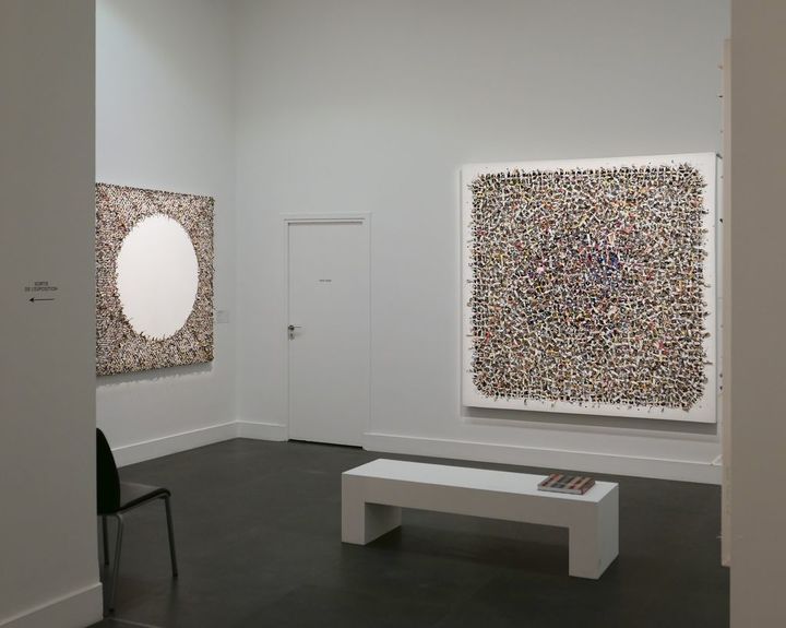 Shin Sung Hy Coller, Couturer, Nouer》 전시 전경 이미지, 세르누치 미술관, 파리, 프랑스, 2026. Courtesy of Shin Sung Hy Estate. Photo by Tchely Shin H.C.. *재판매 및 DB 금지