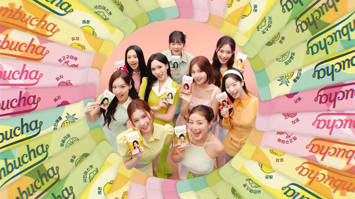 트와이스 콤부차 광고 캠페인 (사진=티젠 제공) *재판매 및 DB 금지