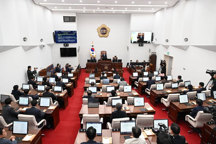 [제주=뉴시스] 24일 오전 제주도의회 본회의장에서 제448회 제주도의회(임시회) 제1차 본회의가 열리고 있다. (사진=제주도 제공) 2026.04.24. photo@newsis.com *재판매 및 DB 금지