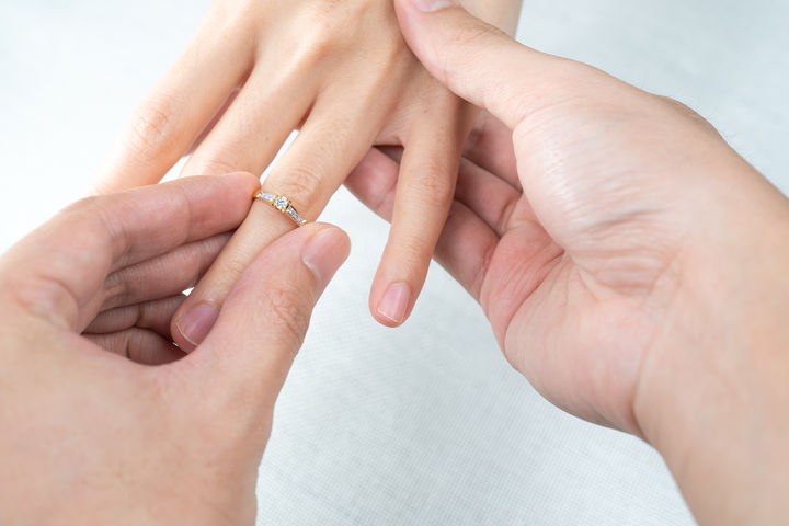 [서울=뉴시스] 비혼을 전제로 시작한 연애에서 결혼을 둘러싼 갈등을 겪고 있다는 한 남성의 사연이 전해졌다. (사진=유토이미지)