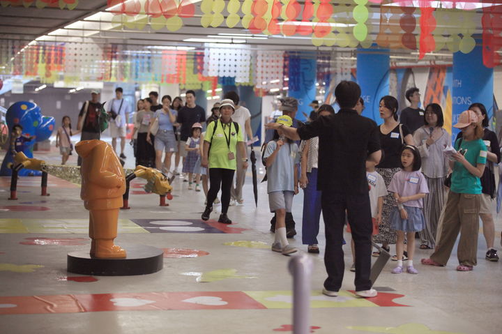 [서울=뉴시스]지난해 서초 한강 아트투어 모습. (사진=서초구 제공) 2026.04.24. photo@newsis.com *재판매 및 DB 금지