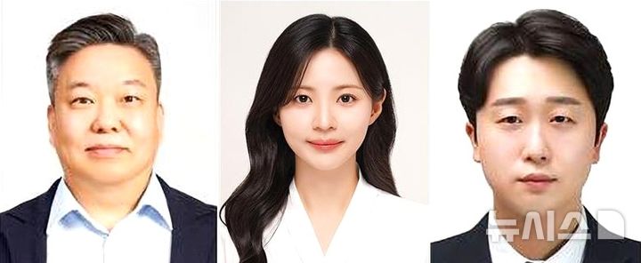 [포항=뉴시스] = 포스텍 친환경소재대학원·신소재공학과 김형섭 교수 연구팀이 금속 3D 프린팅 공정에 생기는 미세 결함까지 반영해 소재의 강도를 예측하는 AI 기반 프레임워크를 개발했다. 사진 왼쪽부터 포스텍 김 교수, 신소재공학과 통합과정 이정아씨, 한국재료연구원 박정민 박사. (사진=포스텍 제공) 2026.04.24. photo@newsis.com