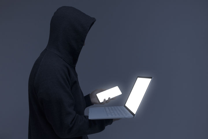 [서울=뉴시스] 24일 사우스차이나모닝포스트에 따르면 미국 정부는 자금 세탁 혐의로 유죄 판결을 받은 뒤 도주한 중국인 대런 리에 포상금 최대 400만 달러(약 59억원)를 내걸었다. 사진은 이해를 돕기 위한 이미지. (사진=유토이미지) *재판매 및 DB 금지