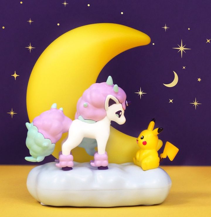 [서울=뉴시스] C&H가 제작한 영화관 굿즈인 포켓몬 무드등. (사진=C&H 제공) 2026.04.27. photo@newsis.com *재판매 및 DB 금지