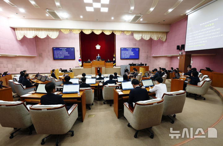 [안양=뉴시스] 안양시의회 본 회의장 전경. (사진=안양시 의회 제공)..2026.04.24.photo@newsis.com
