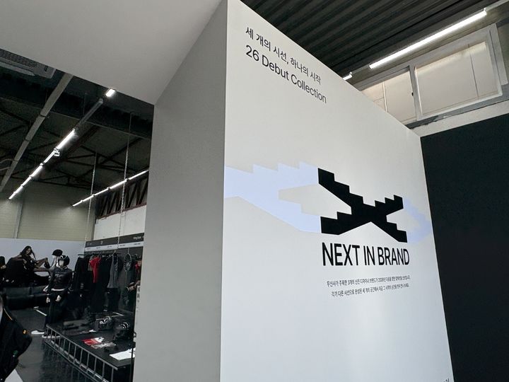 [서울=뉴시스] 권민지 기자 = 서울 성수동에 위치한 '넥스트 인 브랜드' 팝업스토어 내부 2026.04.24. ming@newsis.com *재판매 및 DB 금지