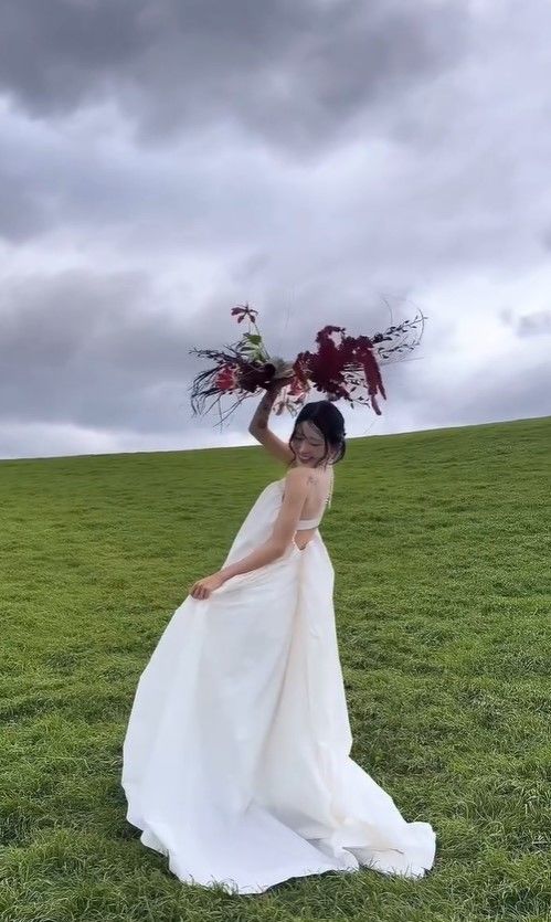 [서울=뉴시스] 고(故) 최진실의 딸 최준희가 오는 5월 결혼을 앞두고 웨딩 촬영 근황을 공개했다. (사진=인스타그램 캡처) 2026.04.25. photo@newsis.com&nbsp; *재판매 및 DB 금지