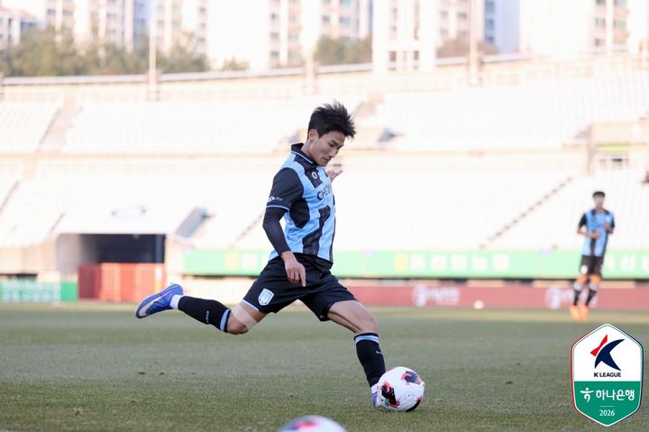 [서울=뉴시스] 프로축구 K리그2 천안시티FC의 이상준. (사진=한국프로축구연맹 제공) *재판매 및 DB 금지
