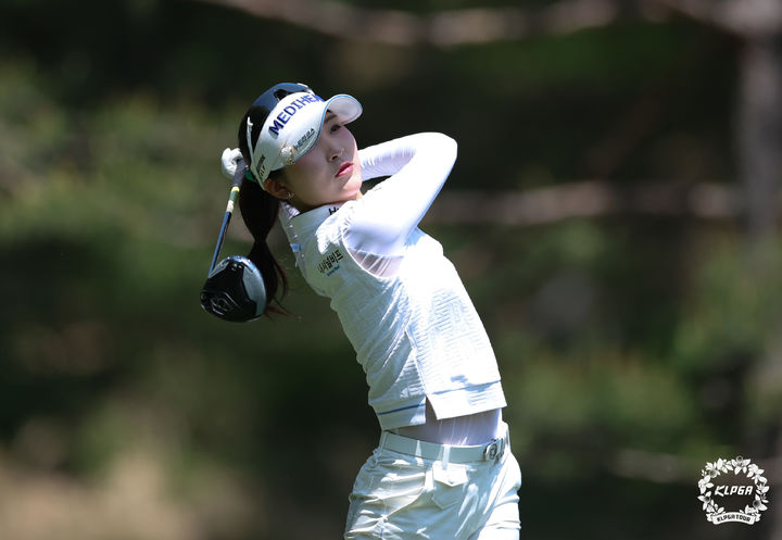 [서울=뉴시스]KLPGA 투어 이예원, 통산 10승 달성. (사진=KLPGA 투어 제공)