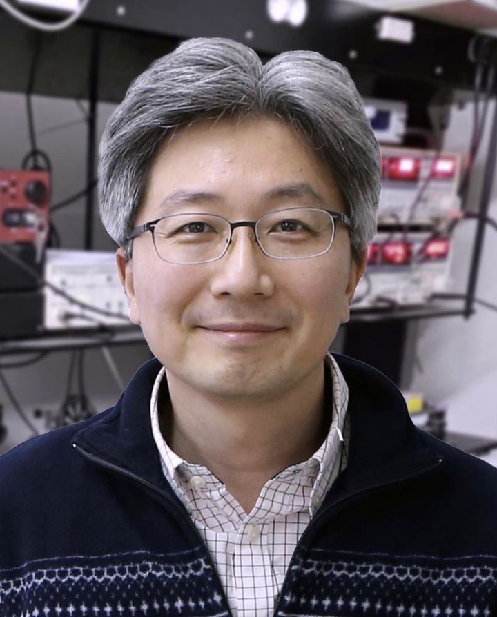  *재판매 및 DB 금지