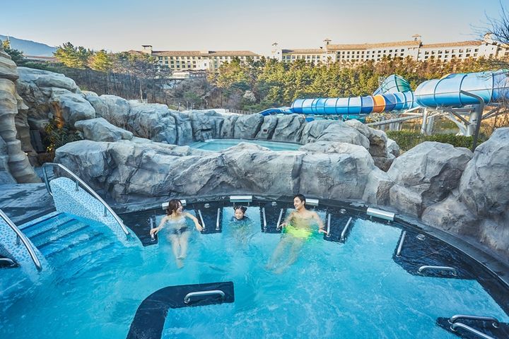 설악 워터피아 스파밸리 노천탕. (사진=한화호텔앤드리조트 제공) *재판매 및 DB 금지