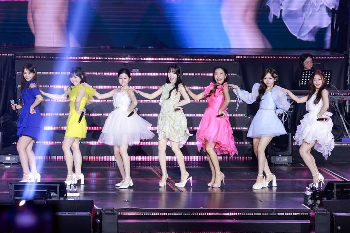 [서울=뉴시스] '미스트롯4 전국 순회 콘서트' 서울 공연이 1만여 명의 관객을 동원하며 마무리됐다. (사진=쇼당이엔티) 2026.04.27. photo@newsis.com *재판매 및 DB 금지