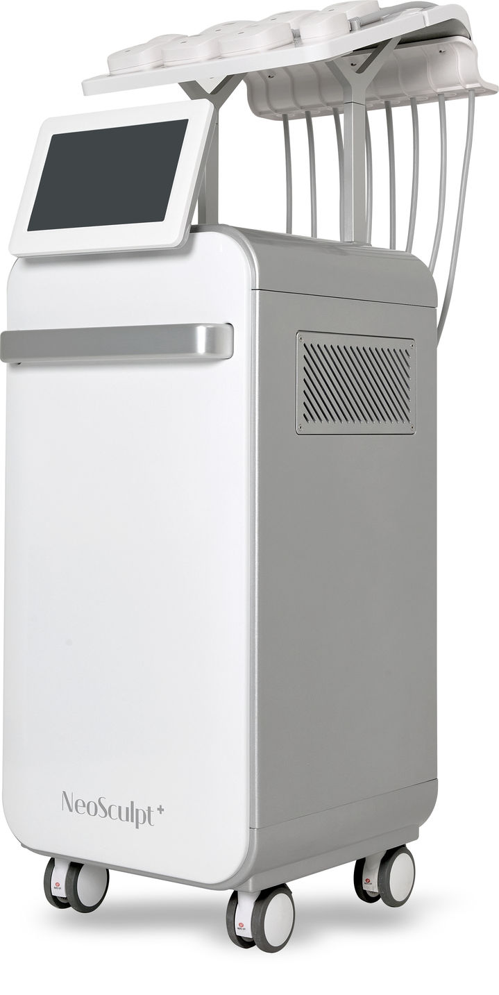 [광주=뉴시스] 뷰티스맑은피부과의원은 신삼식 대표원장이 개발한 레이저치료기 '네오스컬프 플러스'(㈜에스앤엠메디칼)가 이달 미국 FDA 510(k) 승인을 획득했다고 27일 밝혔다. 사진은 '네오스컬프 플러스' 기기. (사진=뷰티스맑은피부과의원 제공) 2026.04.27. photo@newsis.com *재판매 및 DB 금지