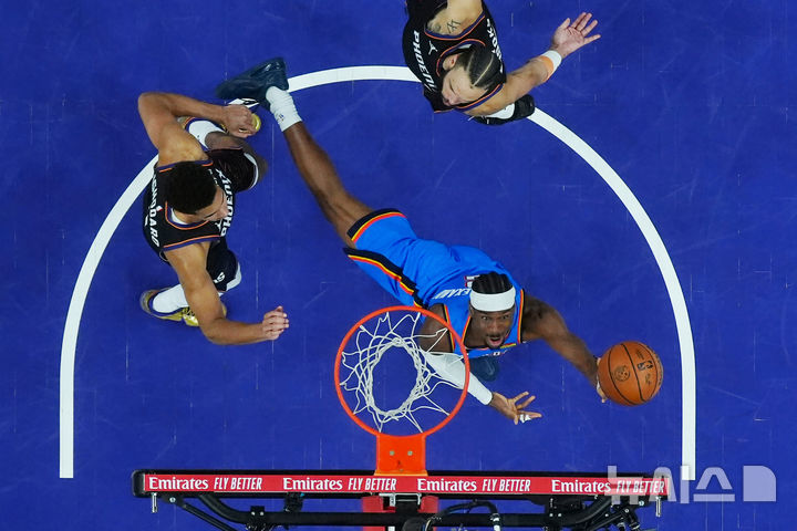 [피닉스=AP/뉴시스] 미국프로농구(NBA) 오클라호마시티 선더의 셰이 길저스 알렉산더. 2026.04.27.