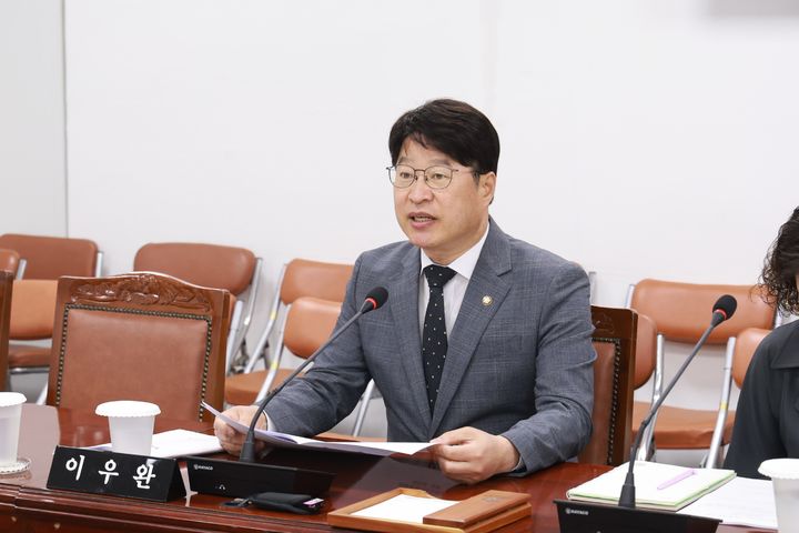 [창원=뉴시스] 이우완 경남 창원시의원. (사진=창원시의회 제공) 2026.04.28. photo@newsis.com *재판매 및 DB 금지