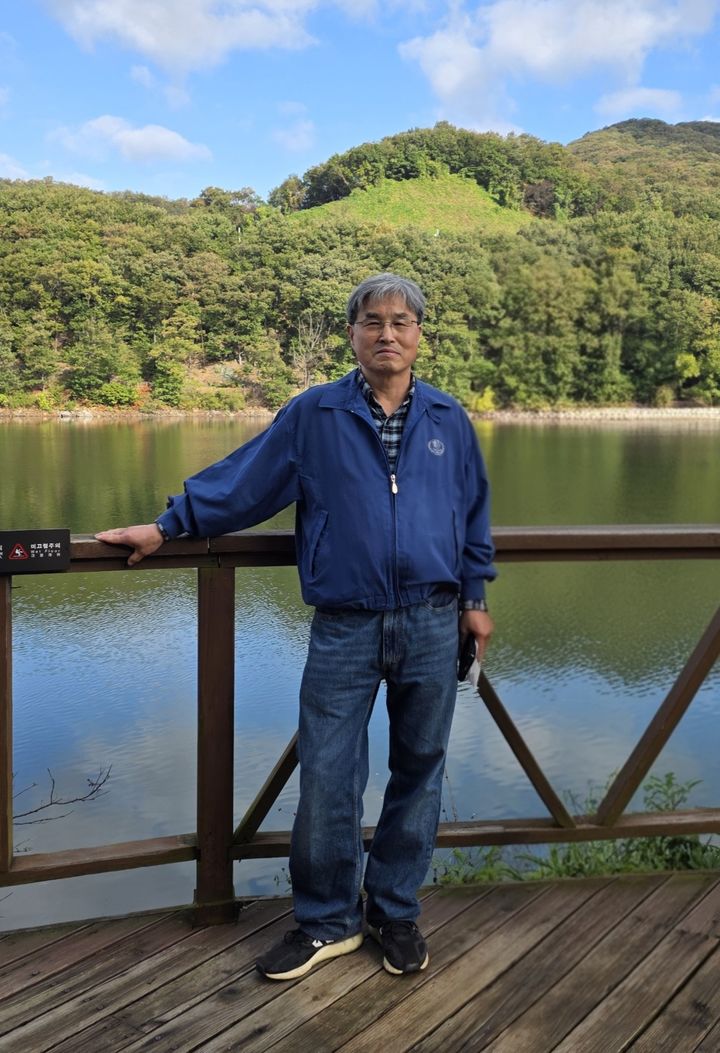 [서울=뉴시스] 한국장기조직기증원은 지난 2월 22일 가톨릭대학교의정부성모병원에서 정찬호(68)씨가 간장, 신장(양측)을 기증해 투병 중이던 3명의 환자에게 새로운 삶을 선물했다고 28일 밝혔다. (사진=한국장기조직기증원 제공) 2026.04.28. photo@newsis.com *재판매 및 DB 금지