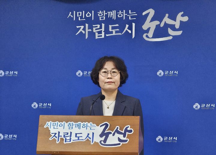 정례 브리핑하는 문다해 군산시보건소장(사진=뉴시스 DB) *재판매 및 DB 금지