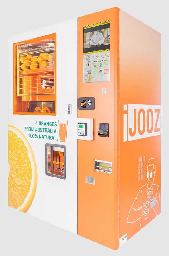 [서울=뉴시스] 싱가포르에서 오렌지 즉석 착즙 무인 자판기의 빨대를 오염시킨 프랑스 유학생이 기소됐다. (사진='IJOOZ' 홈페이지 캡처) 2026.04.28. 
