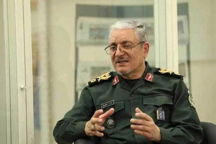[서울=뉴시스]레자 탈라이-닉 이란 국방부 차관은 미국이 호르무즈 해협 봉쇄 해제에 대한 이란의 새로운 제안을 검토하는 것과 관련해 미국은 더 이상 다른 국가들이 무엇을 해야 할지 '명령'할 수 있는 위치에 있지 않다고 말했다고 '뉴 인디언 익스프레스'가 28일 보도했다. 사진은 탈라이-닉 차관. <사진 출처 : 뉴스 아제르바이잔> 2026.04.28.