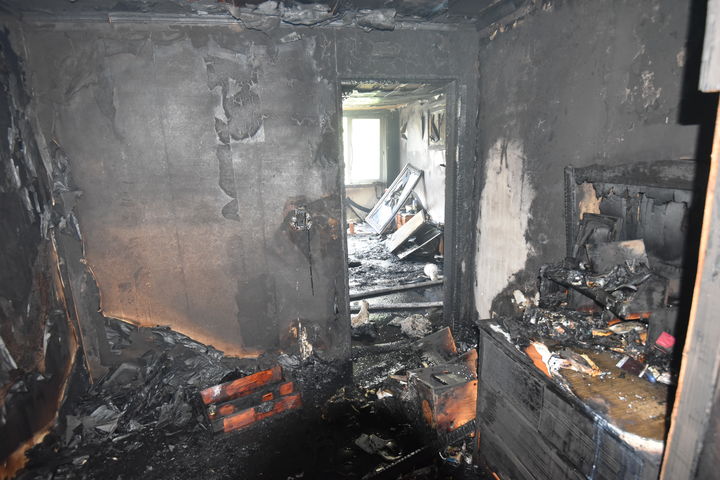 [대전=뉴시스] 지난 28일 오후 12시29분께 대전시 서구 갈마동 2층 단독주택 2층에서 방화 추정 불이 나 주택 내부가 탄 모습. (사진=대전둔산소방서 제공) 2026.04.29 photo@newsis.com *재판매 및 DB 금지