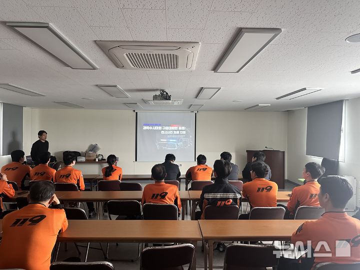 [제주=뉴시스] 제주동부소방서 펌뷸런스 구급대원 특별교육 자료사진. (사진=제주동부소방서 제공) 2026.04.29. photo@newsis.com