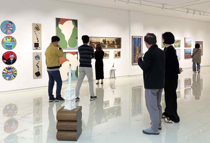 아이프칠드런 ‘엔젤아티스트 60인’ 특별전 전경. *재판매 및 DB 금지