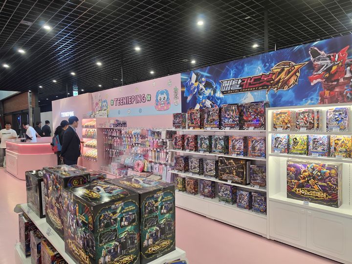 마리오아울렛은 29일 서울 금천구 마리오 까르뜨니트 공장에서 미디어데이를 열고 글로벌 IP(지식재산권) 기반 체험형 복합 문화공간으로 탈바꿈한다고 밝혔다. *재판매 및 DB 금지