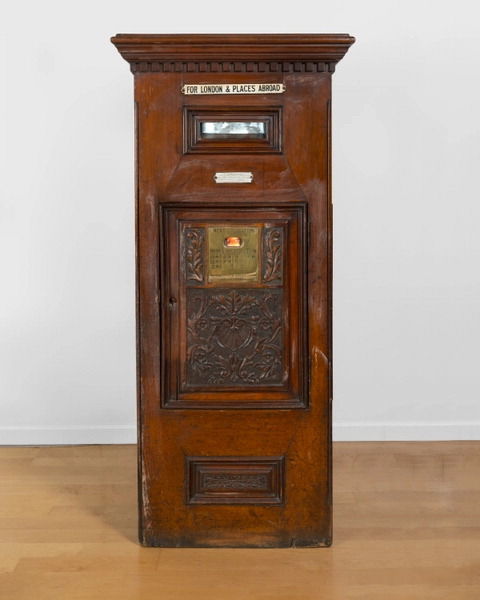 국내에 처음 공개된 백남준의 '런던과 해외를 위하여(우편함)' 가고시안 제공. *재판매 및 DB 금지