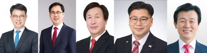 [진주=뉴시스]민주당 갈상돈(맨 왼쪽), 국민의힘 한경호, 진보당 류재수, 우리공화당 김동우, 무소속 조규일 후보.2026.04.30.photo@newsis.com *재판매 및 DB 금지